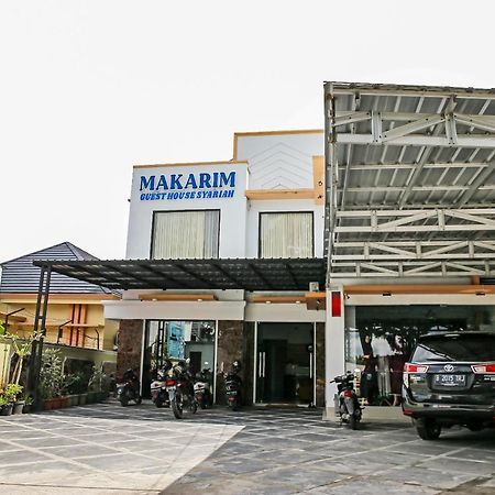 Oyo 90221 Makarim Guest House Syariah Pangkalanbuun Eksteriør billede