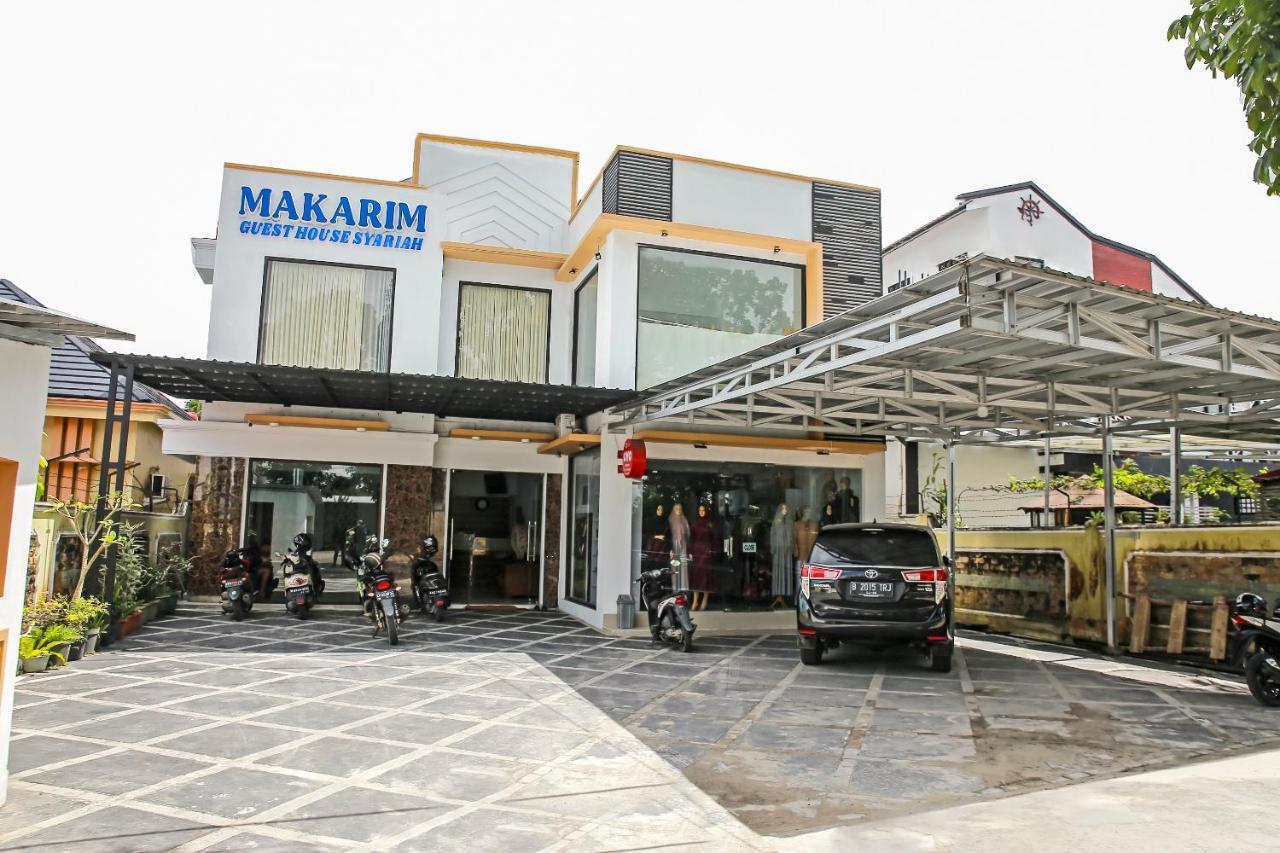 Oyo 90221 Makarim Guest House Syariah Pangkalanbuun Eksteriør billede