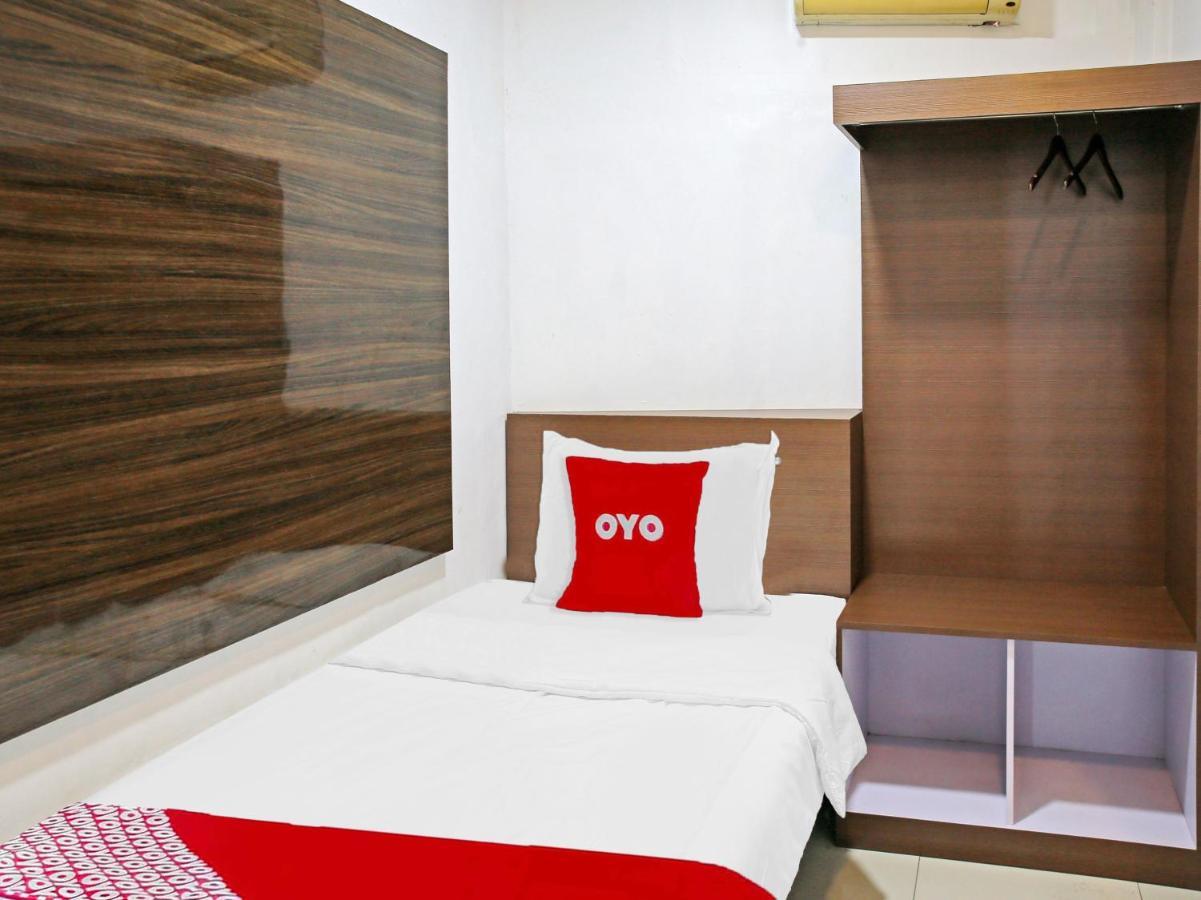 Oyo 90221 Makarim Guest House Syariah Pangkalanbuun Eksteriør billede