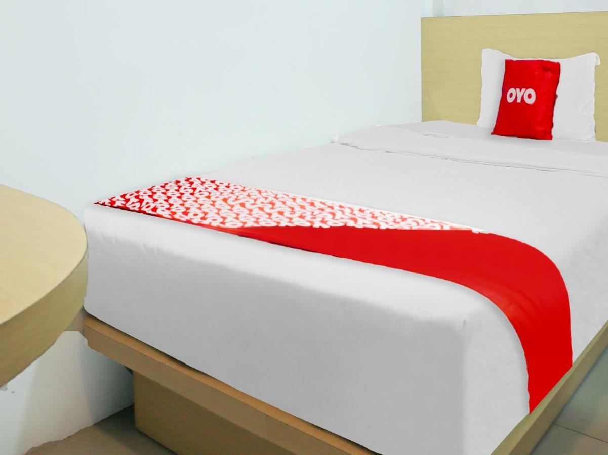 Oyo 90221 Makarim Guest House Syariah Pangkalanbuun Eksteriør billede